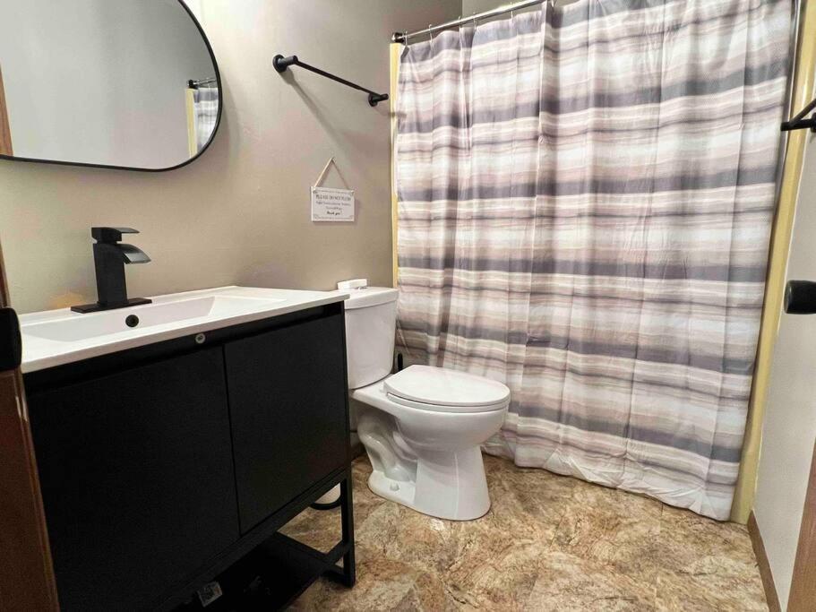 Beautiful 2Br Apartment. Black-Out Curtains Peoria Buitenkant foto